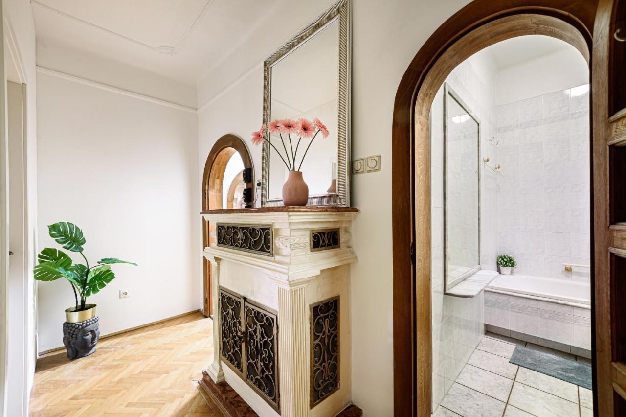 Stylish Homes Downtown Buda Budapest Esterno foto