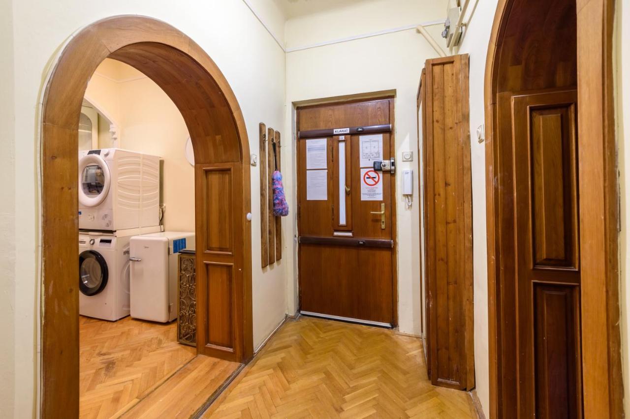 Stylish Homes Downtown Buda Budapest Esterno foto